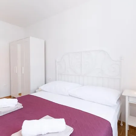 Cozy Iskra By Belmont Realty Apartment