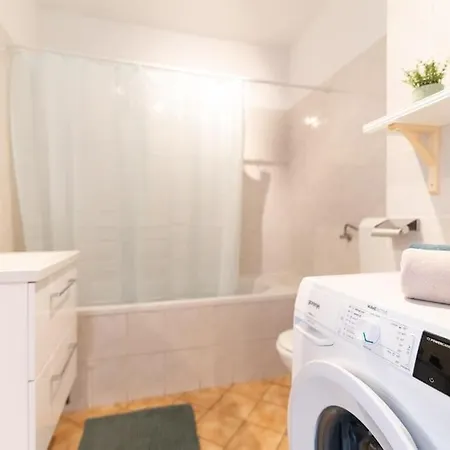 Cozy Iskra By Belmont Realty Apartamento *